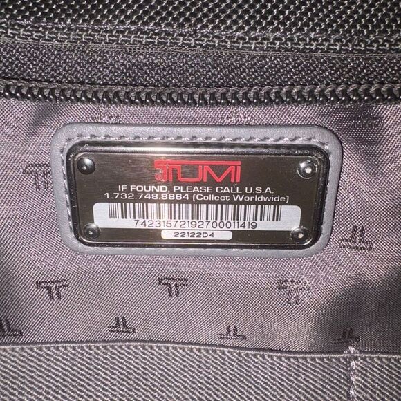 Tumi Black Nylon Carry On Expandable Luggage Laptop Shoulder Bag 22121DH - Picture 5 of 6